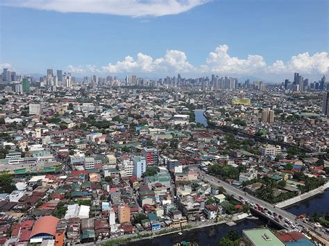manila skyscraper|Manila City and the rest of the Metro .